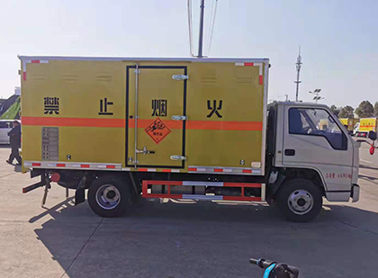 江达爆破器材运输车