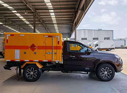 江达爆破器材运输车