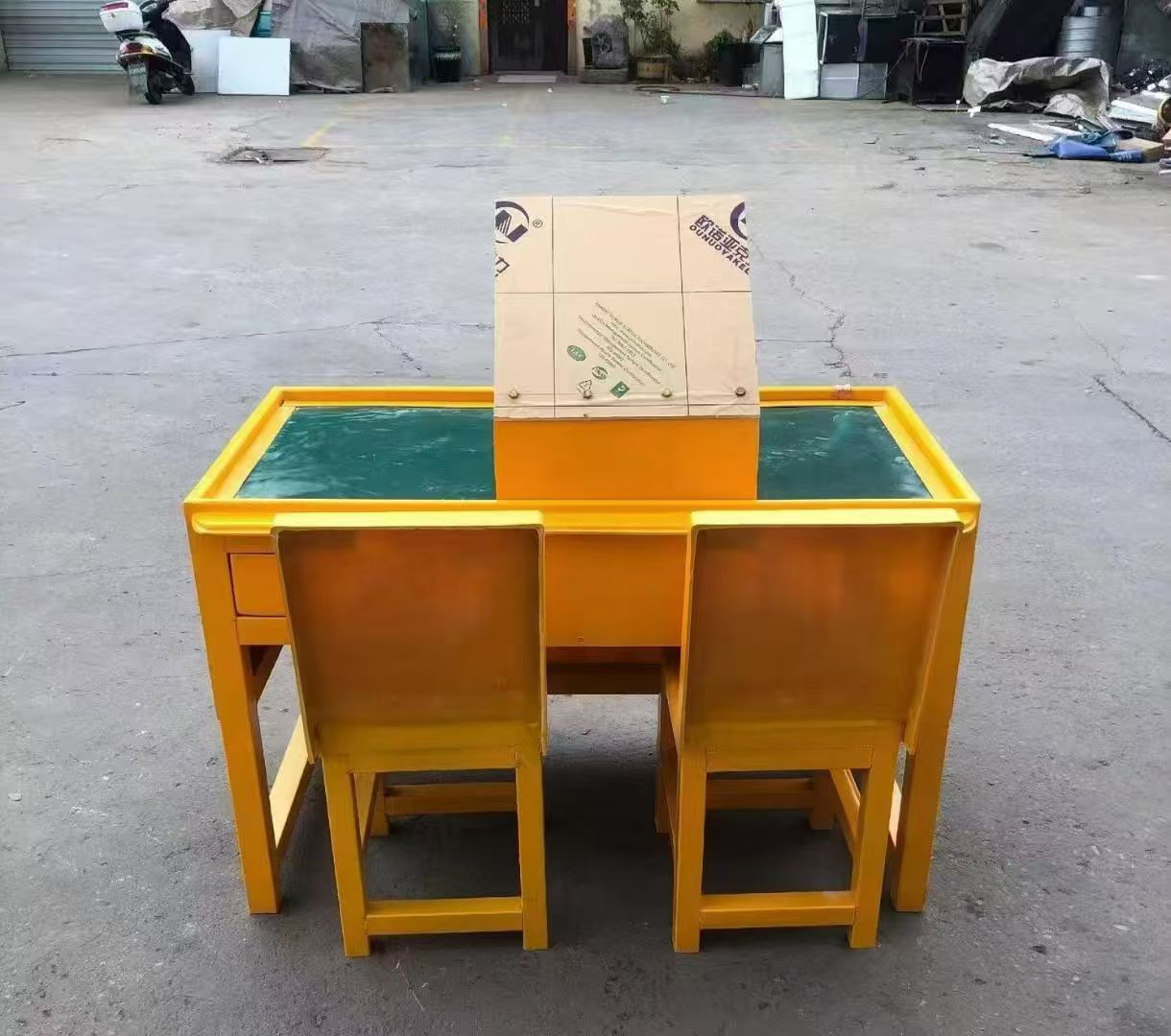 江达防静电导通桌井下煤矿火工品发放桌：危险品流转的安全守护者